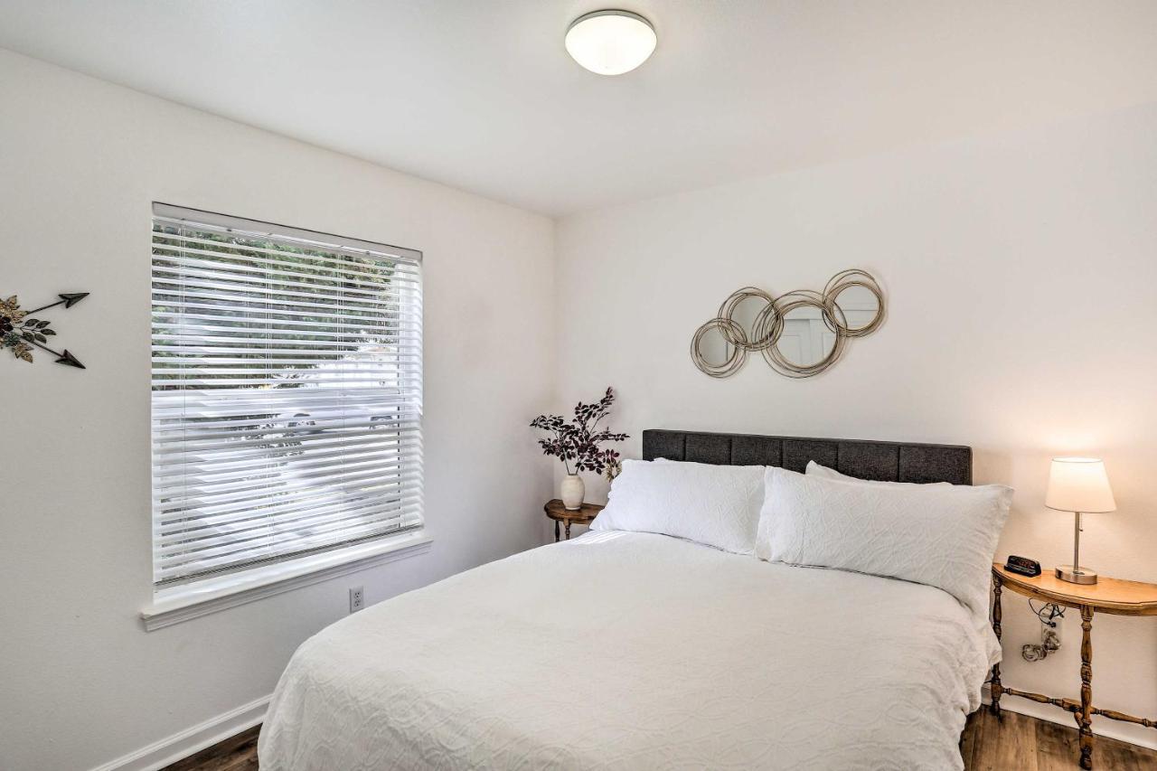 Mount Shasta Escape With Balcony About Walk To Dtwn Villa Buitenkant foto