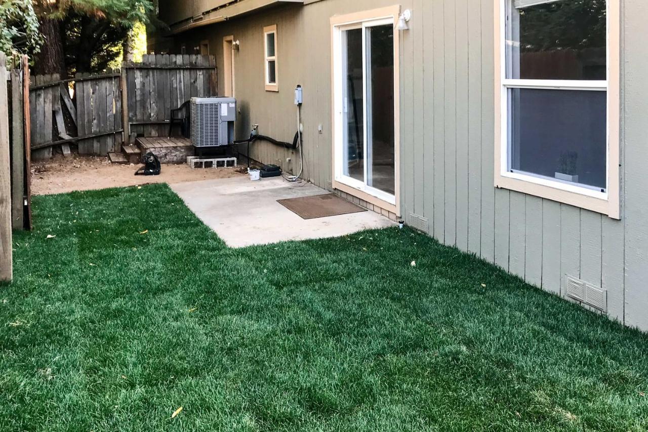 Mount Shasta Escape With Balcony About Walk To Dtwn Villa Buitenkant foto